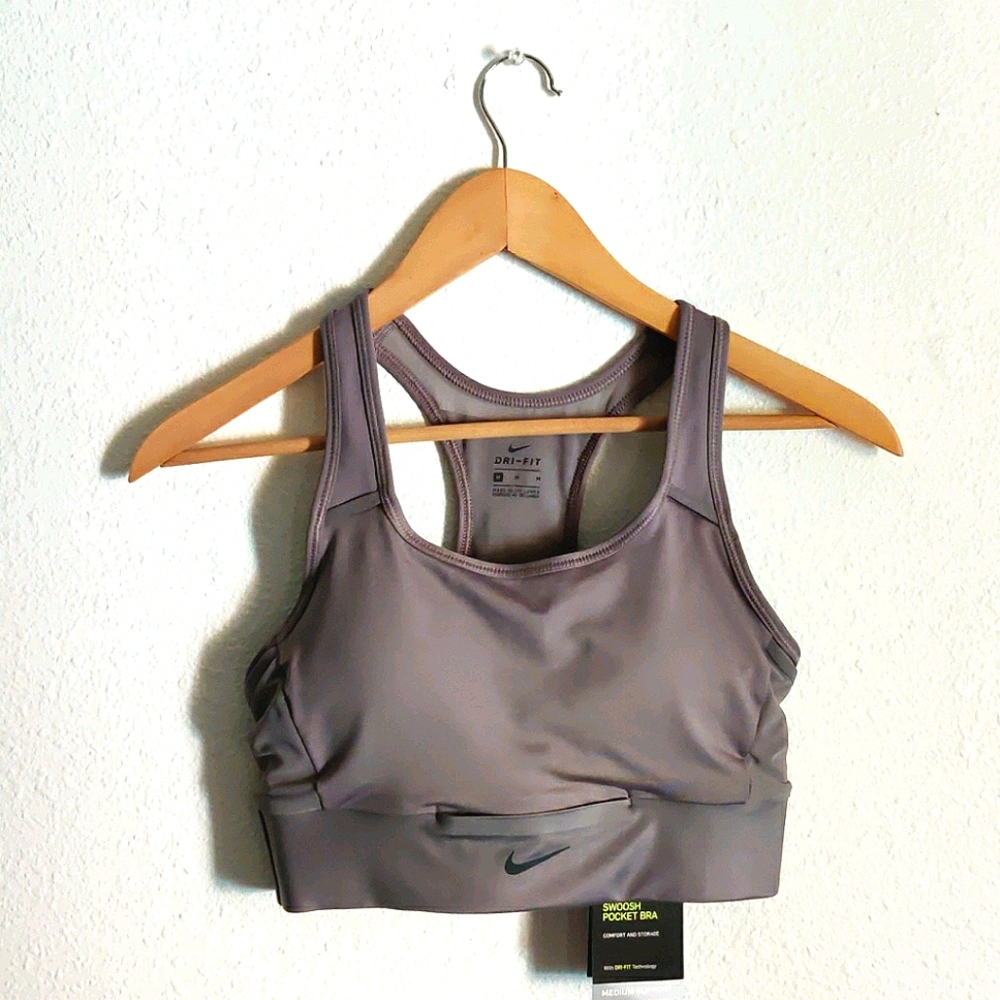 Nike Swoosh Pocket Bra